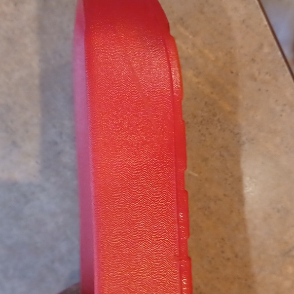 Champion Stylish Red Slides - Picture 5 of 7